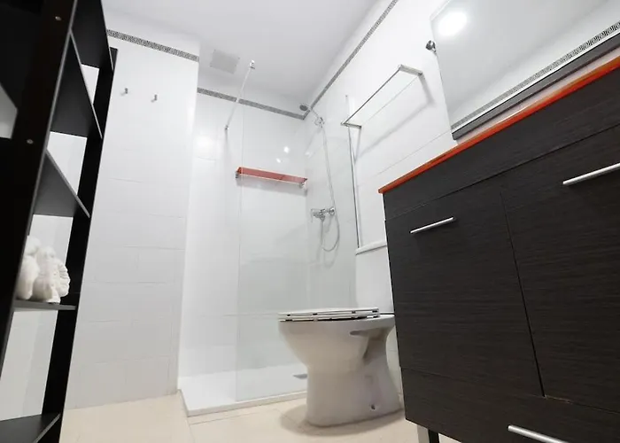 Moderno En 9 Min Andando De La Playa Victoria Con Garaje * Cadiz