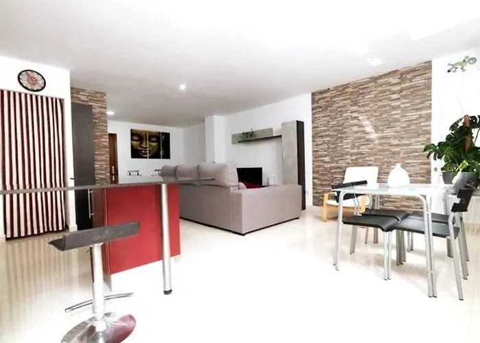 Moderno En 9 Min Andando De La Playa Victoria Con Garaje * Cadice