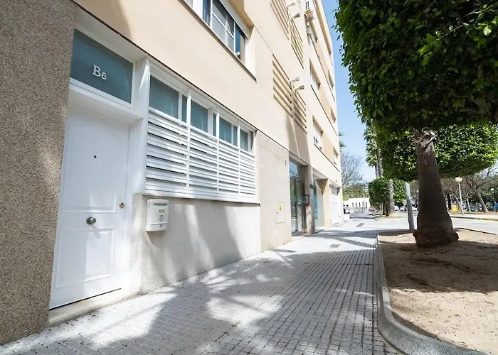 Moderno En 9 Min Andando De La Playa Victoria Con Garaje Apartment Cadiz